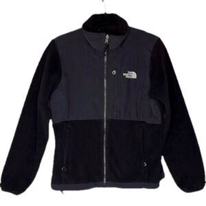 𝅺the North Face, women’s zip up jacket, size SP, black, used condition